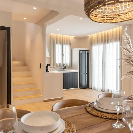 Naxian Spirit Luxury Plaka
