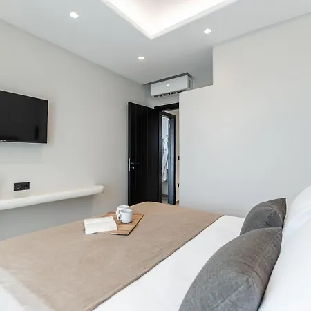 Naxian Spirit Luxury Plaka *