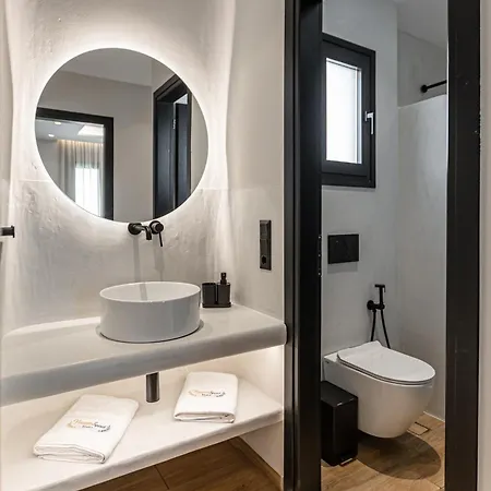 Naxian Spirit Luxury Plaka Вилла
