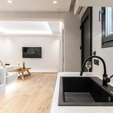 Naxian Spirit Luxury Plaka Villa